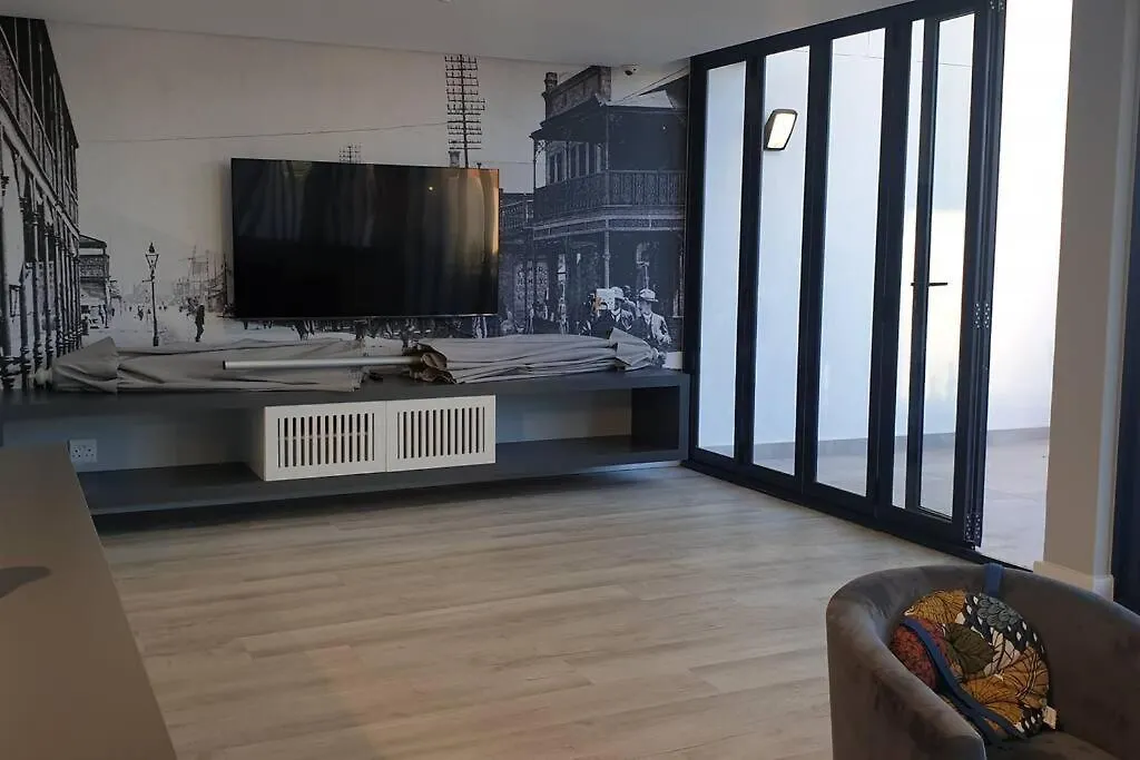 City Living Studio Apartment With Harbor View Cape Town
